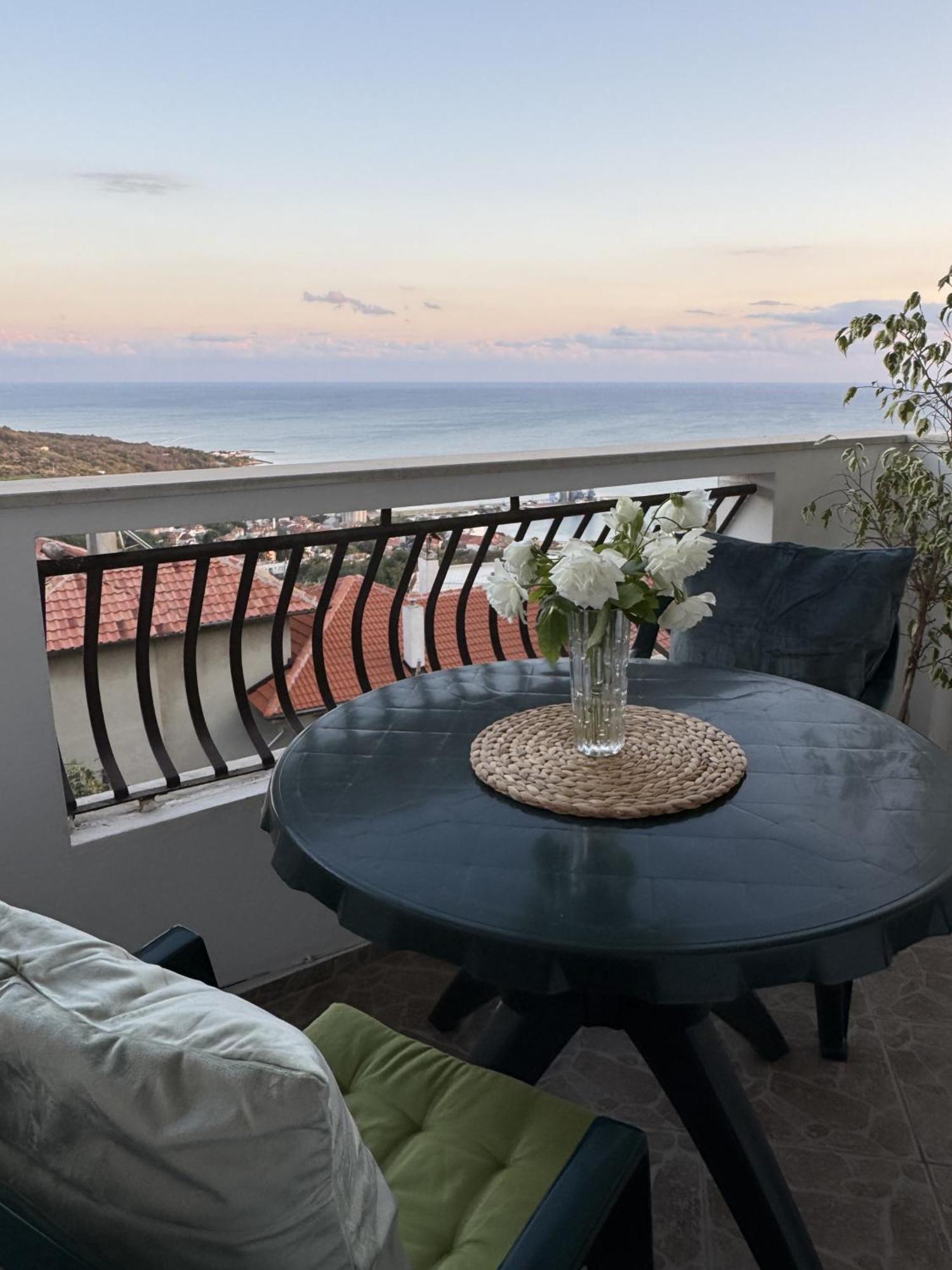 Kakavanen'S Sea View Apartment バルチク エクステリア 写真